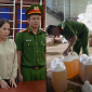 Nghệ An: Lật tẩy đường dây dầu ăn giả thu lợi 75 tỉ đồng, cận cảnh vật phẩm thu được tại hiện trường