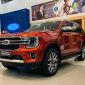 Ford Everest ‘đè bẹp’ Toyota Fortuner và Hyundai Santa Fe nhờ giá lăn bánh cực rẻ giữa tháng 11/2025