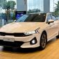 Kia K5 nhận ưu đãi khủng giúp giá lăn bánh giảm mạnh giữa tháng 12/2025, quyết ‘đả bại’ Toyota Camry