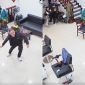 Bắc Ninh: Gã đàn ông xông vào nhà chém hai mẹ con dã man, camera ghi lại cảnh tượng thót tim