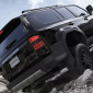 Toyota Land Cruiser Prado 2026 được trang bị thêm loạt tính năng chống trộm mới, giá tăng nhẹ
