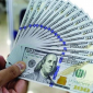 Tỷ giá USD hôm nay: Vietcombank, BIDV đứng giá, chợ đen đảo chiều tăng