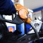 Giá xăng dầu sáng nay 24/4: RON92, RON95 lao dốc mạnh, bảng giá đầy bình xe máy Suzuki tại Việt Nam
