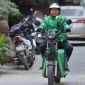 Giá xăng dầu hôm nay 23/4 lên xuống liên tục, Grab thông báo tăng phụ phí từ 28/4 vì hết 'gồng' nổi, mức tăng bao nhiêu?