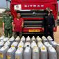 Giá dầu diesel hôm nay giảm sâu, 880 lít bị giấu chuẩn bị tuồn qua biên giới Việt - Lào, cách ngụy trang tinh vi 
