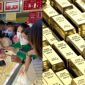 Giá vàng hôm nay 24/4: Vàng SJC, nhẫn 9999 lao dốc, thế giới biến động, áp lực bán tăng mạnh