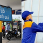 Giá xăng dầu mới nhất áp dụng lễ 30/4 – 1/5: RON 95, diesel cùng tăng, giá ở Việt Nam vẫn được nhiều nước ‘ngưỡng mộ’