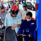 Giá xăng dầu hôm nay (chiều 4/5): Dầu diesel mất hơn 16.600 đồng/lít, RON95 rời xa đỉnh cũ, dầu thế giới hạ nhiệt