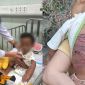 Bé trai 2 tuổi trong vụ bạo hành ở TP.HCM qua cơn nguy kịch, hé lộ tình trạng sức khỏe sau điều trị