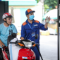 Giá xăng dầu chiều nay ngày 7/5: Dầu diesel giảm ‘cắm đầu’, xăng RON 92 và RON 95 rẻ bèo, giá lăn bánh Kia K3 cực 'mềm'
