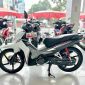 Giá xăng dầu chiều nay 8/5: Diesel giảm 17.000 đồng từ đỉnh, RON95 'mềm như bún', giá Honda Wave RSX giảm sâu
