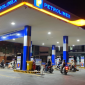 Giá xăng dầu tối nay ngày 9/5: Dầu diesel, xăng RON 92 và RON 95 ‘rẻ ngang bánh mì’, giá lăn bánh Kia K5 giảm sâu