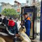 Giá xăng dầu chiều 13/5: Xăng RON 95 ‘bán như cho’, dầu diesel ‘tụt’ 17.290 đồng/lít từ đỉnh, Yamaha NEO's giảm giá mạnh