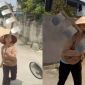 Danh tính người phụ nữ phơi lúa lấn chiếm lòng đường rồi dùng cào tấn công tài xế, bị xử lý ra sao?