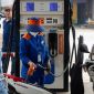 Giá xăng RON 95 chiều 16/5 giảm ‘cắm đầu’, dầu diesel tụt gần 18.000 đồng/lít từ đỉnh, giá lăn bánh VinFast VF 7 cực mềm
