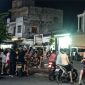 Hàng xóm sợ hãi kể lại cảnh đôi nam nữ xô xát trước khi xảy ra thảm án, hàng trăm người đến hiện trường