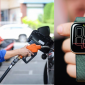 Giá xăng dầu trưa 26/5: Xăng E10 rẻ hơn xăng RON 95, Apple Watch SE 3 chỉ từ 6,29 triệu đồng