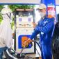Giá xăng RON 92 và RON 95 chiều 28/5 ‘tụt’ hơn 1.000 đồng, dầu diesel hạ 'cắm đầu', giá lăn bánh Hyundai Accent ra sao?