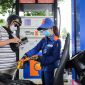 Giá xăng dầu chiều nay 29/5: Xăng RON 95 và dầu diesel giảm mạnh hơn 9.000 – 17.000 đồng/lít, giá lăn bánh Kia K3 rẻ