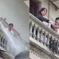 Nguyên nhân ban đầu vụ người đàn ông xịt nước vào thợ xây nhà sát vách ở Hà Nội