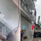 Cái kết cuối vụ xịt nước vào thợ xây nhà hàng xóm ở Hà Nội, 2 gia đình thống nhất gì?