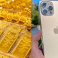Giá vàng thế giới rơi mạnh giữa đêm, giá vàng trong nước diễn biến bất ngờ, giá iPhone 12 Pro Max cũ chạm đáy