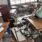 Nhóm học sinh lớp 9 đập phá lớp học tan hoang trong buổi học cuối cùng, nhà trường đưa ra cách xử lý