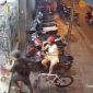 Vụ đánh người phụ nữ tại cửa hàng ở Nha Trang: Thiếu niên 17 tuổi xin lỗi, gia đình phản ứng ra sao? 