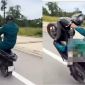 Thông tin bất ngờ về thanh niên mặc trang phục dân quân tự vệ, bốc đầu xe máy, chính thức nhận kết đắng