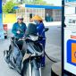 Giá xăng dầu trưa nay 21/6: RON 92 ‘rơi’ xuống ‘đáy’ mới, E10 chỉ còn 20.000 đồng/lít, bảng giá đầy bình ô tô Mazda