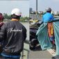 Danh tính nam shipper bỏ xe máy và thùng hàng trên cầu rồi mất tích dưới sông, mẹ ngã quỵ ở hiện trường