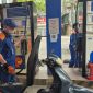 Giá xăng dầu trưa nay 24/6: E10 và RON 92 đều ‘phá đáy’, dầu diesel giảm hơn 21.000 đồng/lít, giá lăn bánh VinFast VF 6