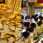 Cập nhật giá vàng hôm nay 7/7: Vàng SJC nhẫn 9999 thi nhau giảm nhanh, thế giới đi trái ngược