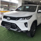 Toyota Fortuner cắt bản máy dầu, Ford Everest càng ‘rộng cửa’ ở phân khúc SUV 7 chỗ