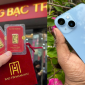Giá vàng hôm nay chiều 11/7 cuối tuần, neo ở mức cao, đắt hơn vàng thế giới hơn 18 triệu, giá iPhone 14 có rẻ?