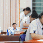 Vì sao có ý kiến muốn giữ thi chung tốt nghiệp THPT và đại học? Nếu tách riêng, ai sẽ tổ chức thi đại học?