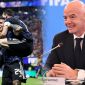Án phạt từ FIFA treo lơ lửng, đồng đội của Messi bất ngờ có động thái khiến NHM bóng đá bức xúc
