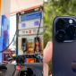 Giá xăng dầu hôm nay trưa 23/7 lập đỉnh mới, dự báo chiều nay tăng mạnh, giá iPhone 14 Pro Max rẻ bèo