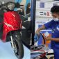 Giá xăng dầu chiều nay 23/7: Xăng E10 RON95 và E5 RON92 hết cửa về 17.000 đồng, VinFast Feliz cực rẻ