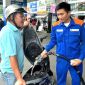 Giá xăng dầu trưa nay 28/7: Xăng E10 giảm gần 10.000 đồng/lít, RON 92 sắp về đáy cực rẻ, bảng giá đầy bình xe ga 110cc