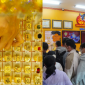 Giá vàng hôm nay chiều 31/7: Vàng nước xoay chiều 'chóng mặt', điều chỉnh 3 lần trong 1 ngày ra sao?