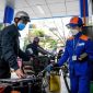 Giá xăng dầu chiều nay 31/7: Xăng E10 giảm gần 9.000 đồng/lít, RON 92 sắp xuống đáy mới rất rẻ, bảng giá đầy bình xe số