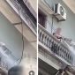 Cái kết đắng cho người đàn ông ở Hà Nội dùng vòi cao áp xịt thợ xây nhà hàng xóm để cản trở