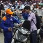 Giá xăng dầu tối nay 8/8: Xăng E10 và RON 92 giảm sát đáy, dầu diesel đang 'rẻ như bèo', bảng giá đầy bình các mẫu xe số