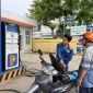 Giá xăng dầu trưa nay 10/8: E10 ‘sáng cửa’ về dưới 18.000 đồng/lít, RON 92 đã rẻ hơn 8.300 đồng, giá lăn bánh Honda CR-V