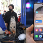 Giá xăng dầu hôm nay tối 17/8 tăng giảm trái chiều, có loại hơn 27.000 đồng, giá Samsung S26 Plus ra sao?