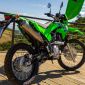 ‘Vua côn tay’ mới ‘made in Japan’ chính thức ra mắt: Khác xa Yamaha Exciter và Honda Winner R, trang bị xịn, giá hấp dẫn