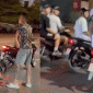 Công an thông tin nóng vụ người đàn ông xăm trổ đi xe SH liên tục chửi bới, đánh người đi đường