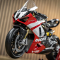 Ducati Panigale V2 Final Edition tỷ lệ 1:4 - Bộ mô hình khiến fan Ducati phải mê mẩn