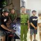 Lý do khiến người mẹ trẻ 2k6 ôm con đứng trên cầu Văn Lang định làm điều dại dột, công an can thiệp thành công